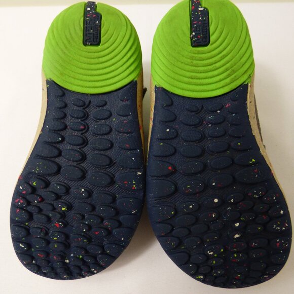 Merrell Little Kid's Bare Steps® A83 Sneaker, Size 7 - Picture 3 of 4